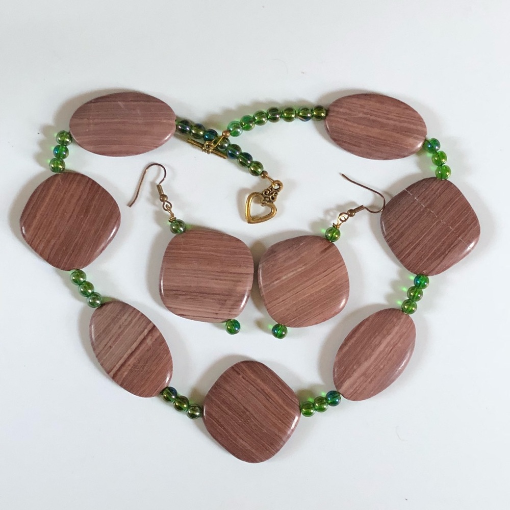 Wood Marble Necklace and Earrings with Green Glass